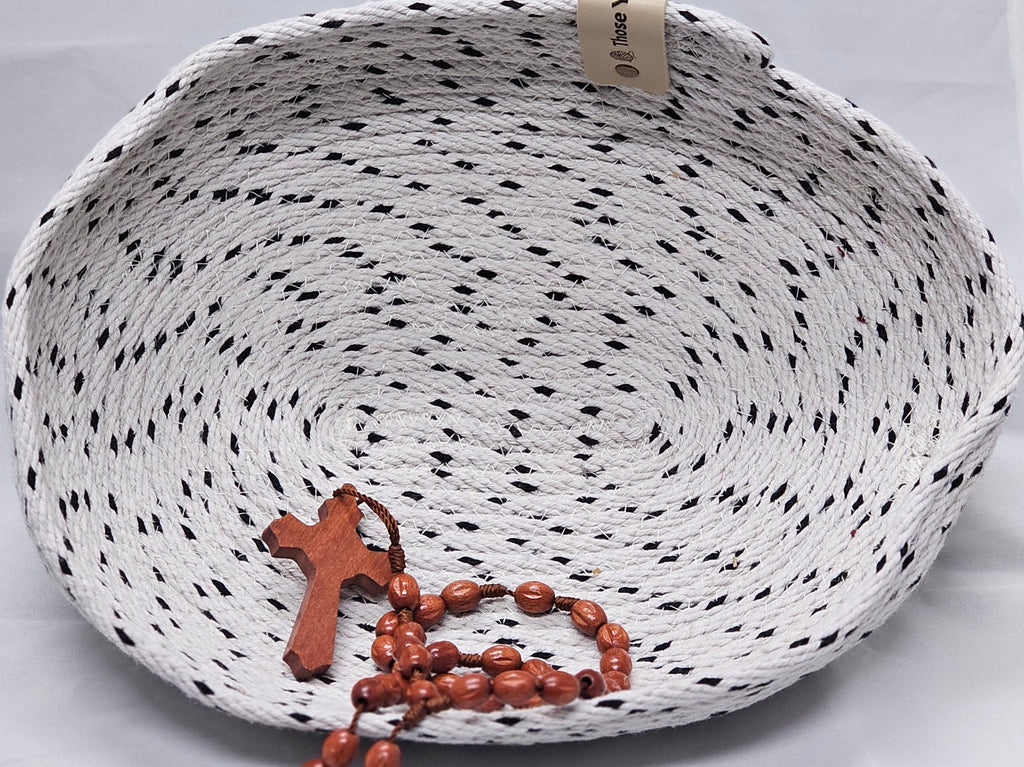 Rope bowl, medium, oval, black and white