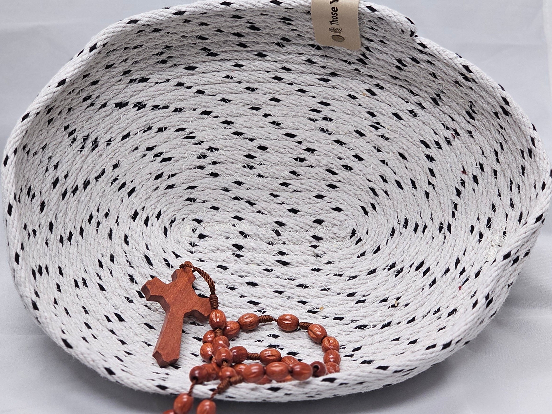 Rope bowl, medium, oval, black and white